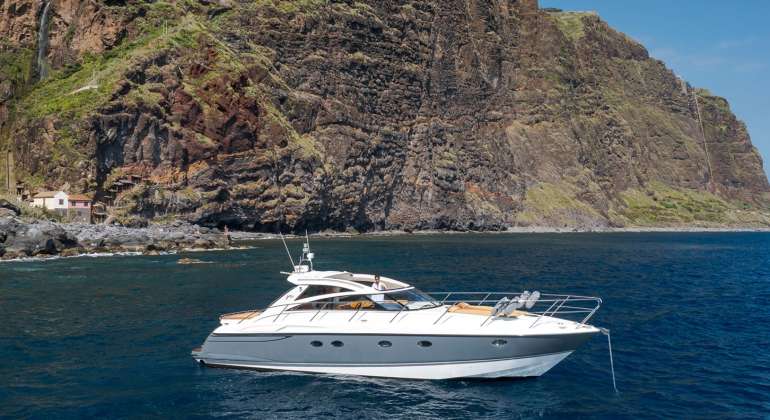 Princess V48